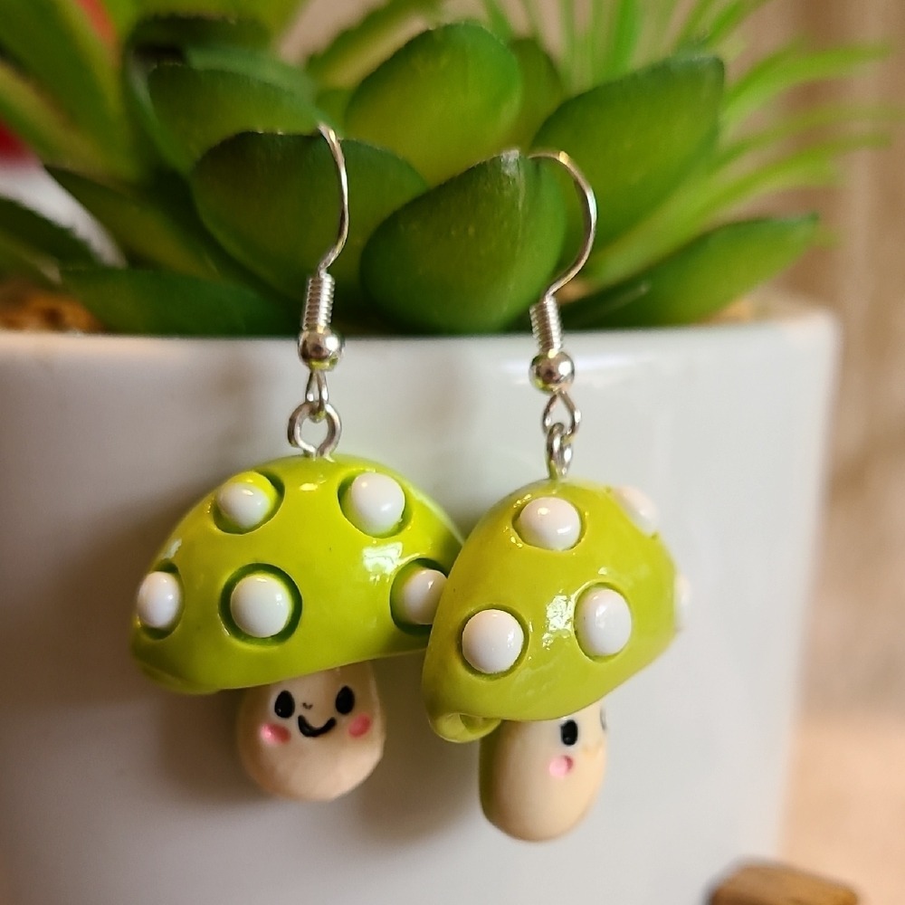 Handcrafted Green Mushroom Dangle Drop Earrings NEW Nature Ladies/Girls Fun